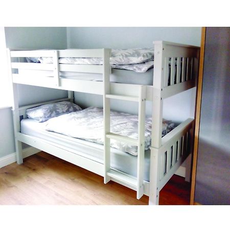 Number 25 Self Catering Apartments Ederney Ardess 외부 사진